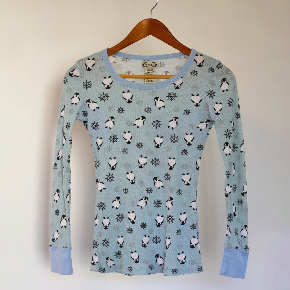Blue Penguin & Snowflake Pattern Ribbed Shirt